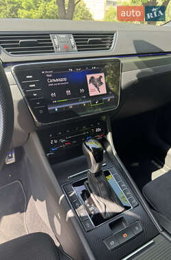 Лифтбек Skoda Superb 2021 в 