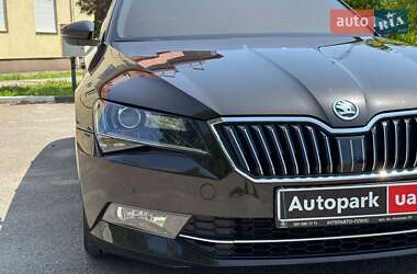 Лифтбек Skoda Superb 2016 в 