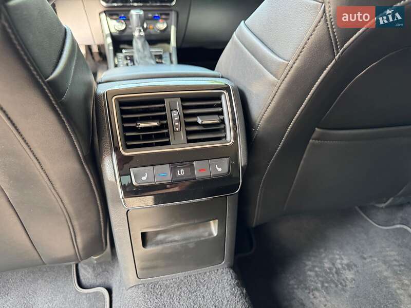 Лифтбек Skoda Superb 2016 в Запорожье