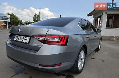 Лифтбек Skoda Superb 2016 в 