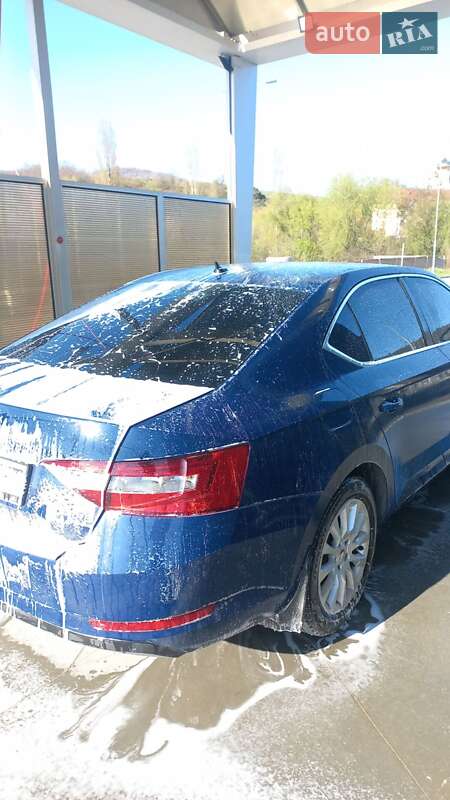 Лифтбек Skoda Superb 2015 в Мукачево