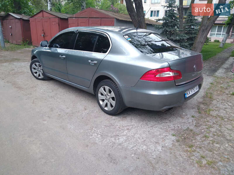 Лифтбек Skoda Superb 2008 в Киеве