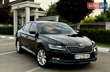 Лифтбек Skoda Superb 2018 в 