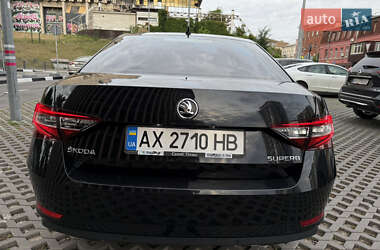 Лифтбек Skoda Superb 2018 в 