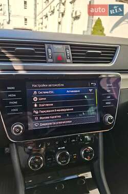 Лифтбек Skoda Superb 2017 в 