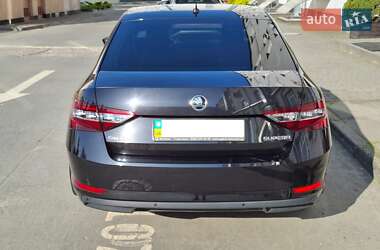 Лифтбек Skoda Superb 2017 в 