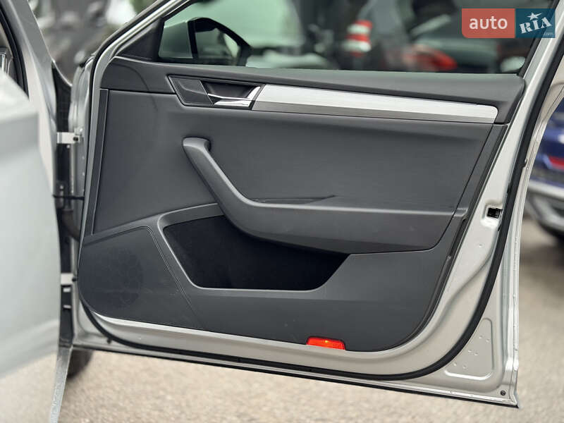Универсал Skoda Superb 2016 в Киеве