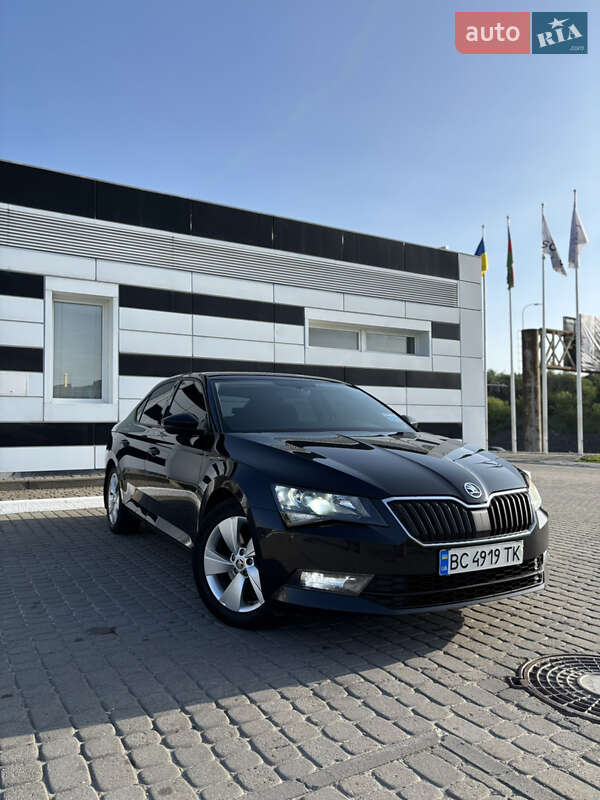 Лифтбек Skoda Superb 2016 в Львове фото 2 Лифтбек Skoda Superb 2016 в Львове