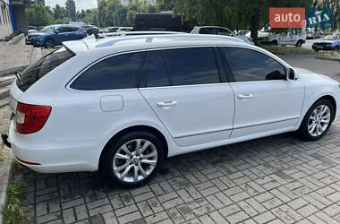 Универсал Skoda Superb 2013 в 