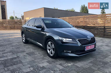 Ліфтбек Skoda Superb 2017 в Тячеві