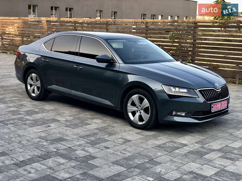 Лифтбек Skoda Superb 2017 в Тячеве