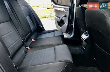 Лифтбек Skoda Superb 2017 в 