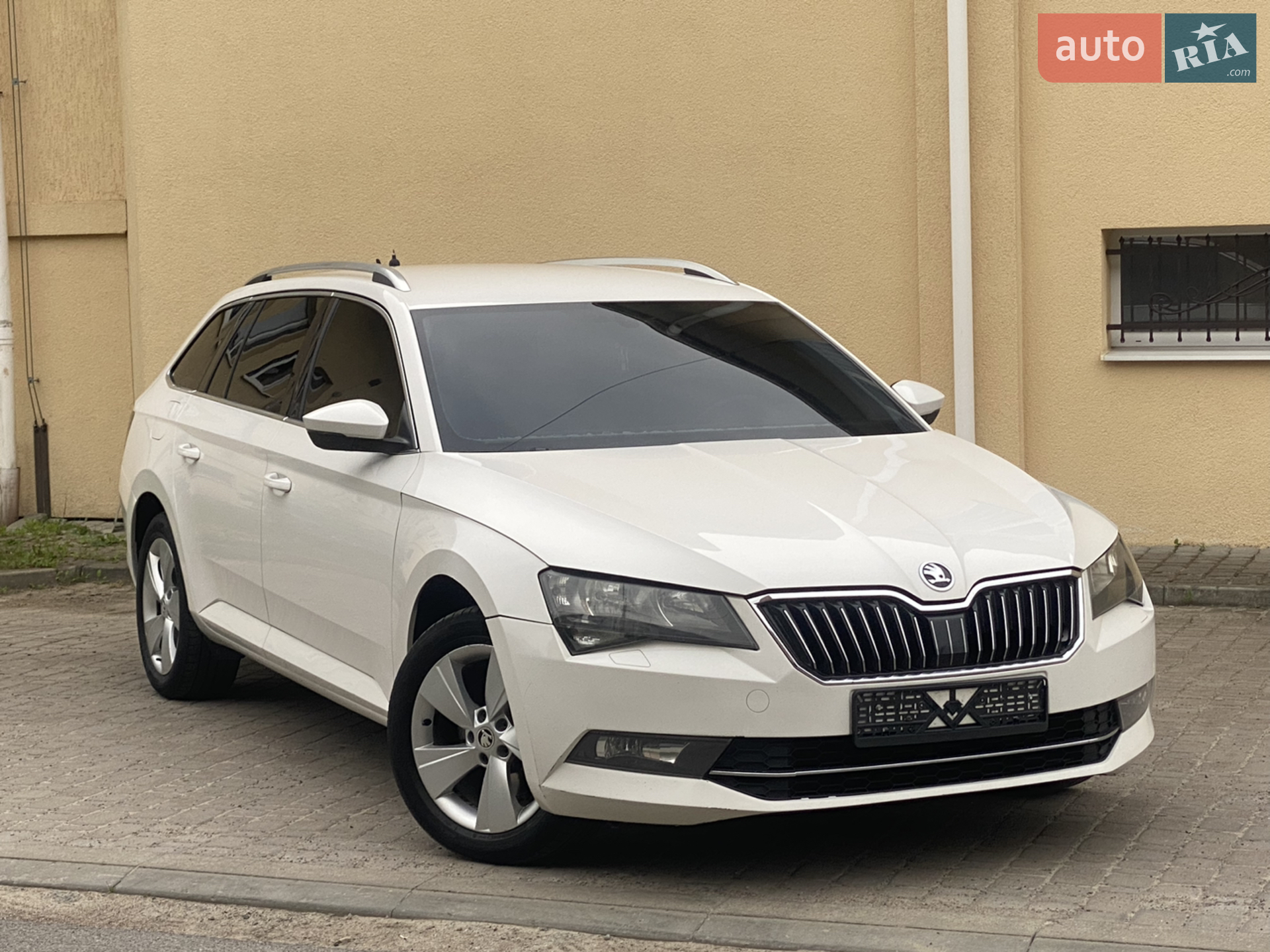 2017 Skoda Superb - мініатюра 3