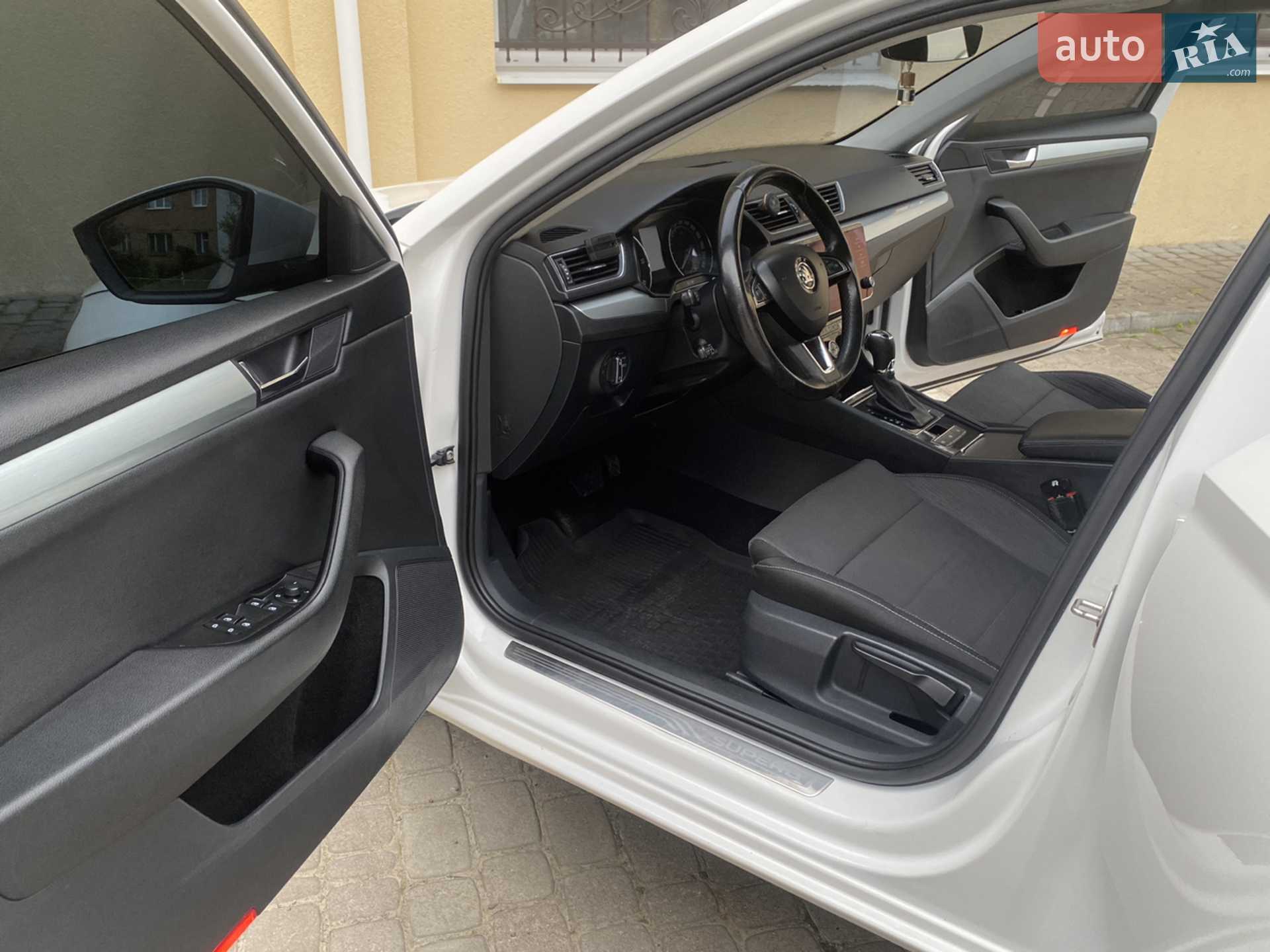 2017 Skoda Superb - мініатюра 40