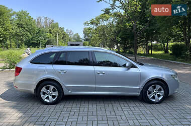 Универсал Skoda Superb 2011 в 