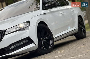 Лифтбек Skoda Superb 2021 в 
