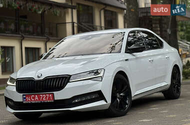 Лифтбек Skoda Superb 2021 в 