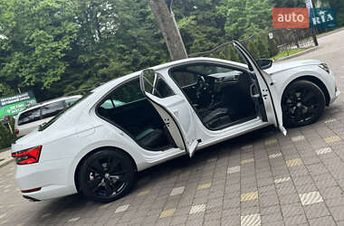 Лифтбек Skoda Superb 2021 в 