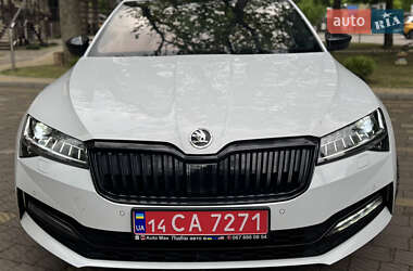 Лифтбек Skoda Superb 2021 в 