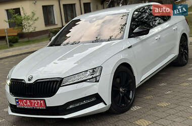 Лифтбек Skoda Superb 2021 в 