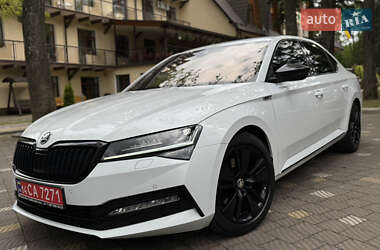 Лифтбек Skoda Superb 2021 в 
