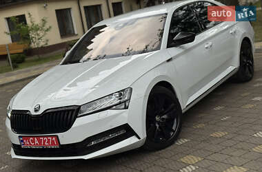 Лифтбек Skoda Superb 2021 в 