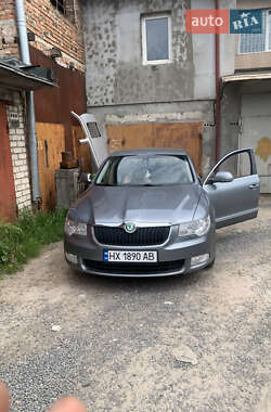 Лифтбек Skoda Superb 2008 в 