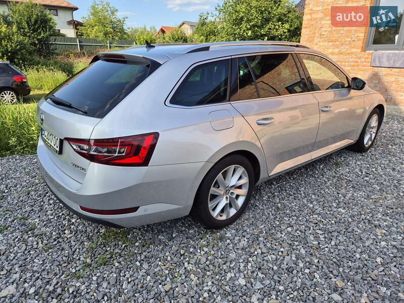 Универсал Skoda Superb 2017 в Львове