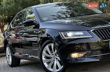 Ліфтбек Skoda Superb 2016 в 