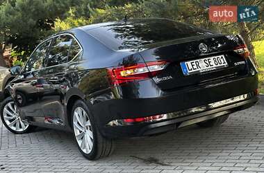 Ліфтбек Skoda Superb 2016 в 