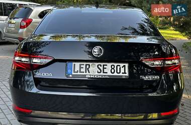 Ліфтбек Skoda Superb 2016 в 