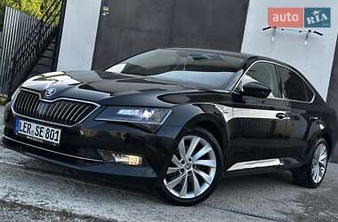 Ліфтбек Skoda Superb 2016 в 