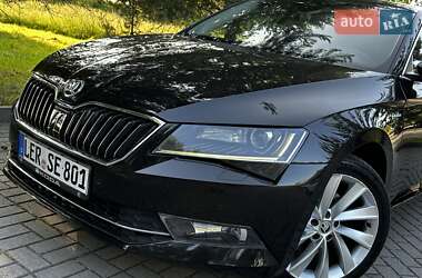 Ліфтбек Skoda Superb 2016 в 