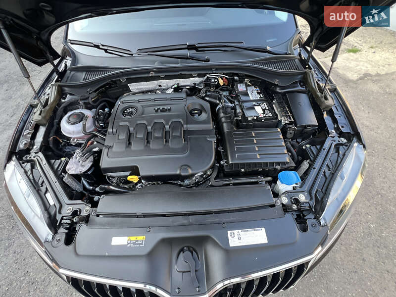 Универсал Skoda Superb 2018 в Луцке
