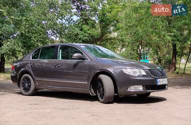 Лифтбек Skoda Superb 2010 в Кривом Роге