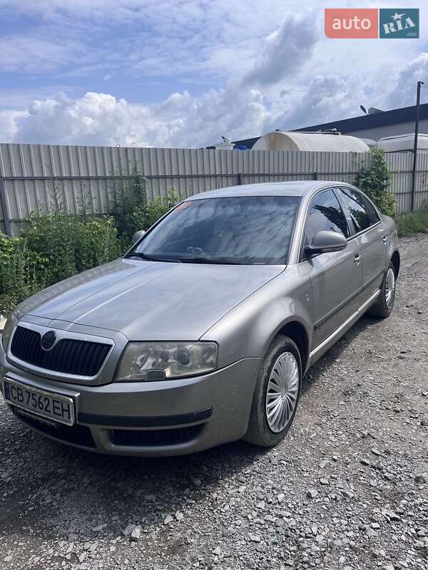 Лифтбек Skoda Superb 2006 в 