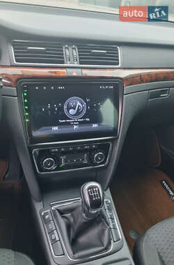 Лифтбек Skoda Superb 2012 в 