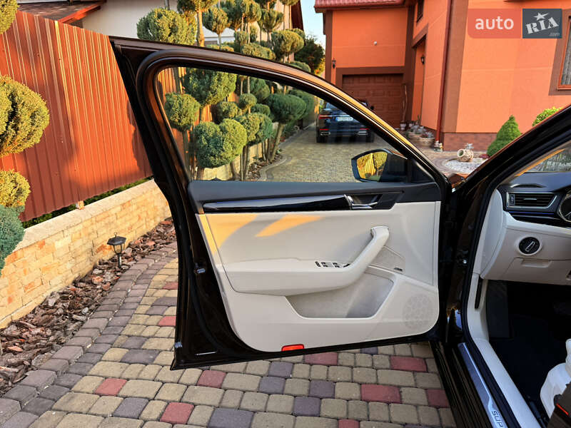 Лифтбек Skoda Superb 2019 в Мукачево
