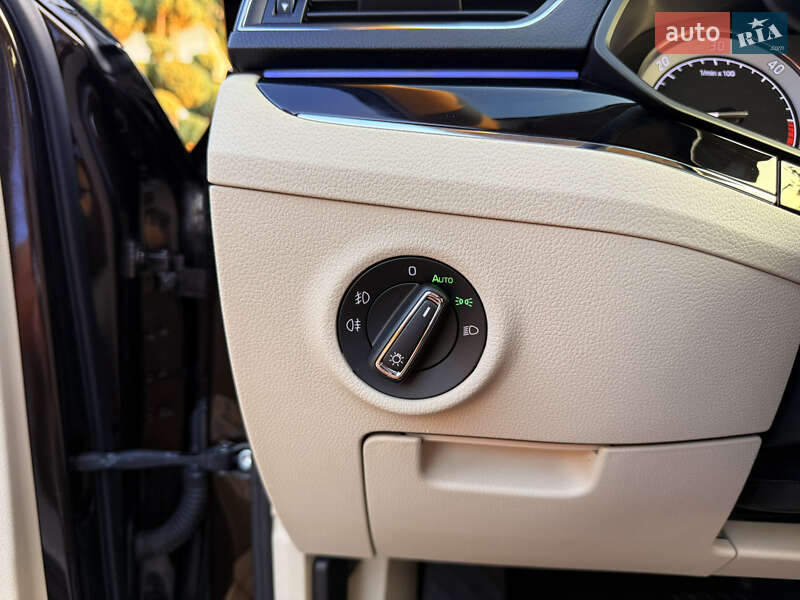 Лифтбек Skoda Superb 2019 в Мукачево