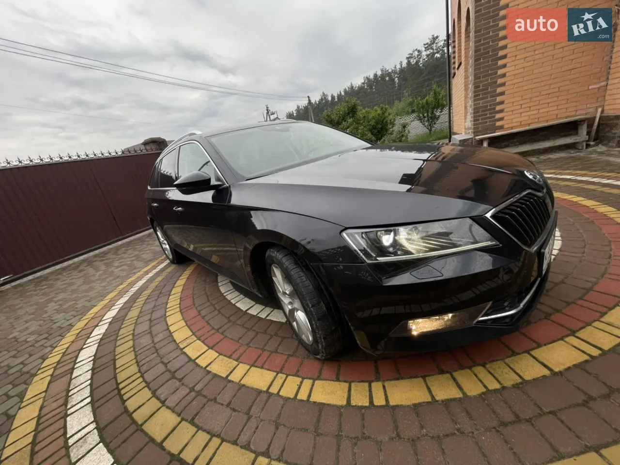 2019 Skoda Superb - мініатюра 10