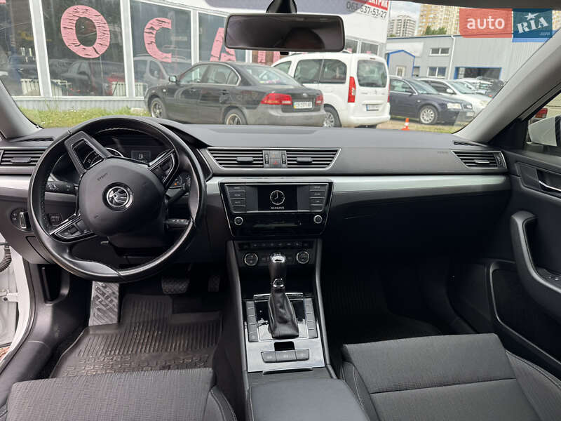 Лифтбек Skoda Superb 2016 в Броварах