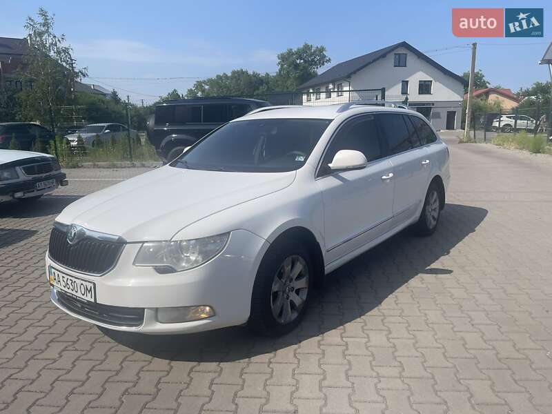Универсал Skoda Superb 2011 в Ивано-Франковске