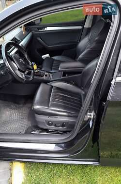 Лифтбек Skoda Superb 2016 в 