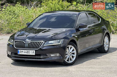 Ліфтбек Skoda Superb 2017 в Звягелі