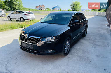 Лифтбек Skoda Superb 2015 в Мукачево