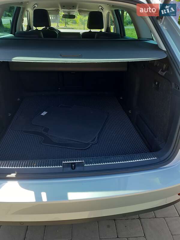 Универсал Skoda Superb 2019 в Ужгороде