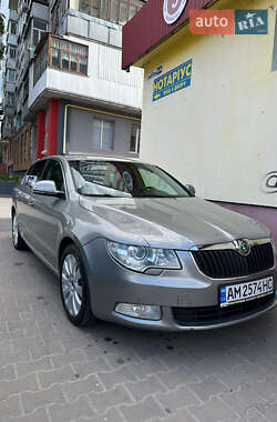 Лифтбек Skoda Superb 2008 в 