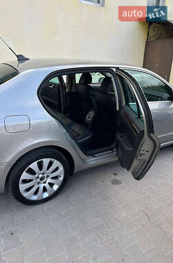 Лифтбек Skoda Superb 2008 в 