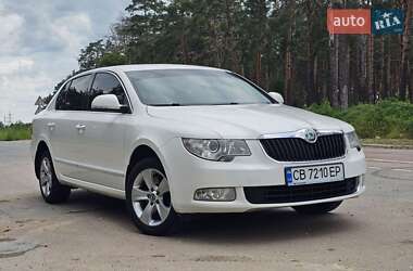 Лифтбек Skoda Superb 2013 в Чернигове
