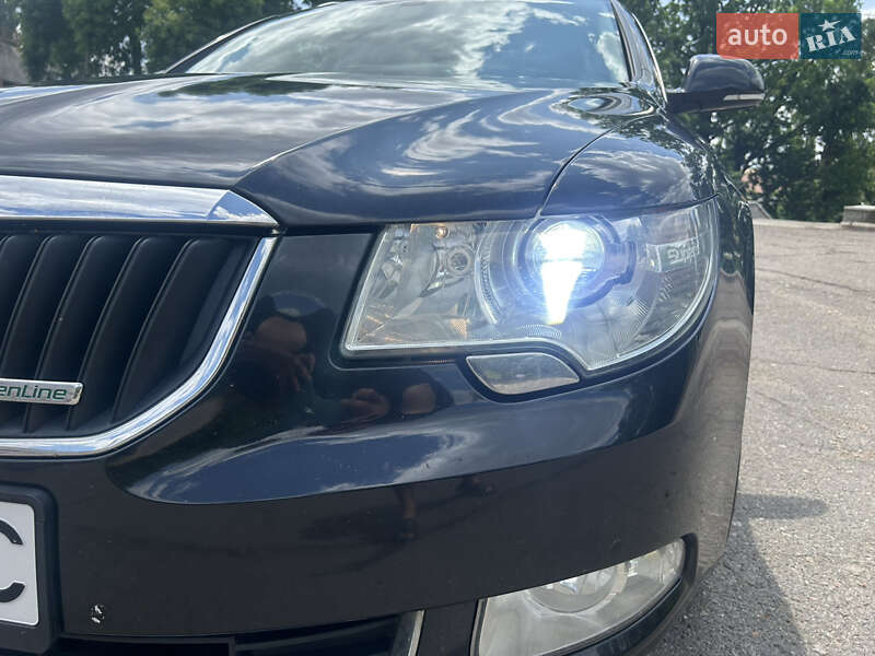 Универсал Skoda Superb 2012 в Южноукраинске